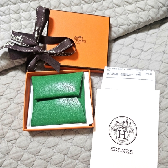 Hermes Accessories - AUTH Hermes Bastia Change Purse